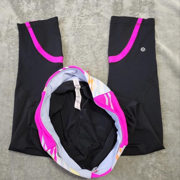 Lululemon black and pink leggings - Picture 3 of 9
